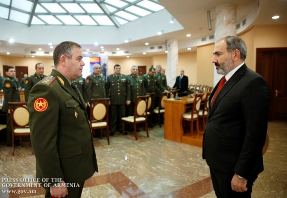 Փաշինյանին հենց այսպիսի շտաբի պետ է պետք՝ որոշում չկայացնող, չդիմադրող