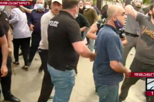 Полиция перекрыла въезды и выезды из Дманиси на фоне грузино-азербайджанских столкновений (видео)