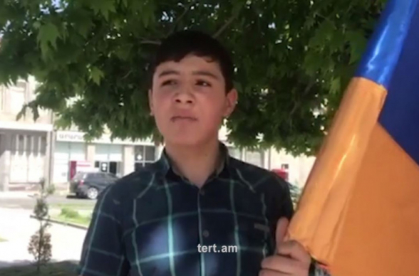 Մարդիկ պետք է արթնանան, հասկանան սահմանային իրավիճակի լրջությունը. Գորիսում երիտասարդները բողոքի ակցիա են արել (տեսանյութ)