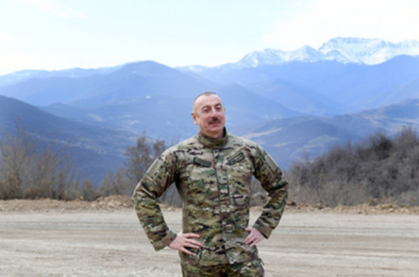 Алиев заявил о готовности работать над мирным договором с Арменией 