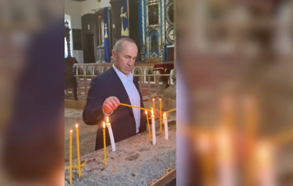 Ռոբերտ Քոչարյանն այցելել է Գյումրիի Սուրբ Յոթ Վերք Եկեղեցի