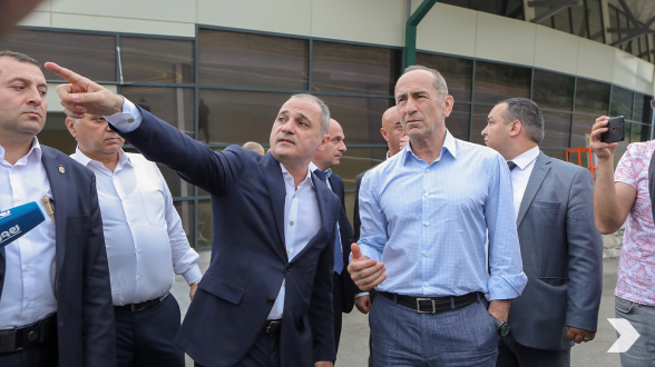 Роберт Кочарян и Ваге Акопян посетили аэропорт Сюника (фото)
