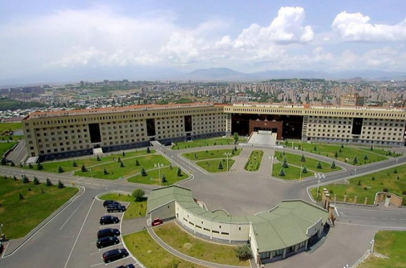 Սյունիքի Տեղ գյուղի սահմանային հատվածում երկու բնակիչ իրենց տրակտորներով հայտնվել են ադրբեջանական տարածքում. ՊՆ