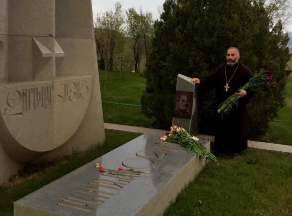 «Երբ իրիկունը գլուխներդ բարձին դնեք, որ քնանաք՝ մի քիչ մտածեք ձեր ազգի մասին…»