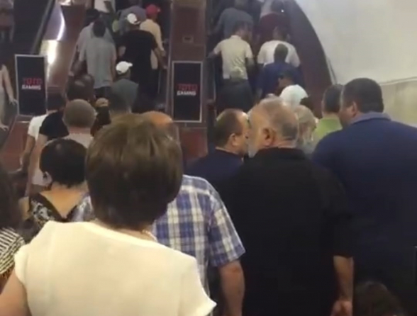 Ժողովուրդը շարժվում է դեպի հանրահավաք հանուն Հայրենիքի, հանուն Հայաստանի (տեսանյութ)