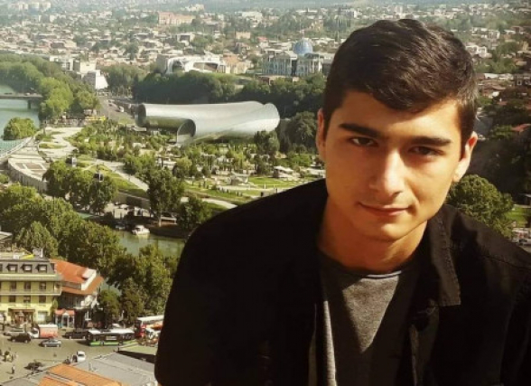 Աբգար ջան, իմ լույս, մեր լույս տղերք ջան, էս ո՞ւմ համար զոհվեցիք