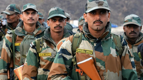 Индия перенаправила не менее 50 000 дополнительных военнослужащих к границе с Китаем