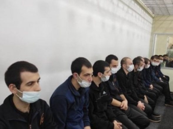 В Баку продолжается судебный фарс над пленными армянами