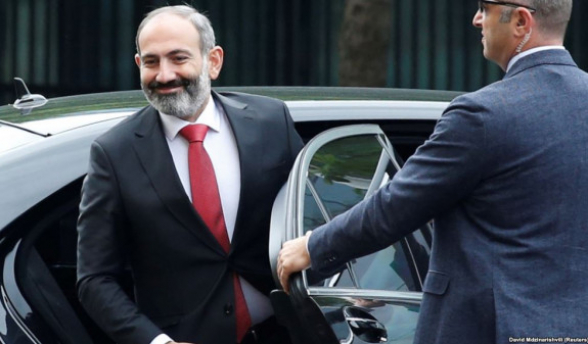 Նիկոլ Փաշինյանի հետ Մոսկվա է մեկնում 15 հոգի, որոնցից 7-ը թիկնապահներն են. հատուկ չվերթ է կազմակերպվել