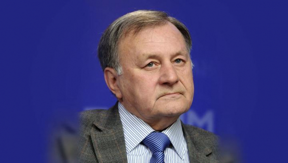 Станислав Тарасов