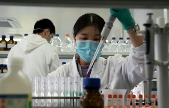 В Китае сделали более 1,43 миллиарда прививок от коронавируса