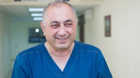 Դատարանը հեռացել է խորհրդակցական սենյակ՝ Արմեն Չարչյանի խափանման միջոցի վերաբերյալ որոշում կայացնելու (տեսանյութ)