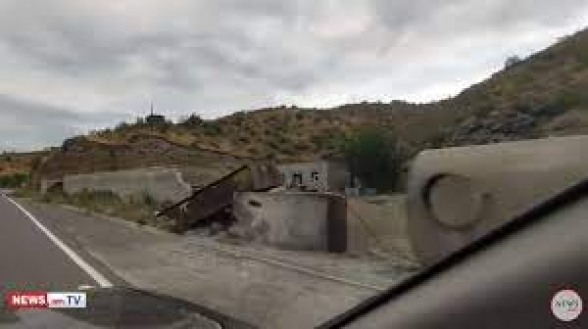 Азербайджанцы строят на границе Сюника заправочную станцию