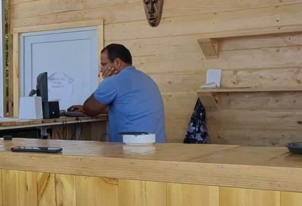 «Անշնորհակալ ղարաբաղցի». շիշ բռնողի օբյեկտի պատասխանը՝ քաղաքացուն (լուսանկար)