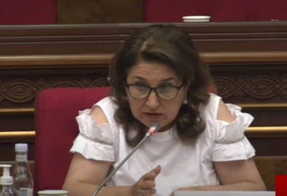 Արդյոք որևէ նոր փաստաթո՞ւղթ է ստորագրվելու, որ հապշտապ ընդունեցիք հայհոյանքը քրեականացնող օրենք․ Կյուրեղյան (տեսանյութ)