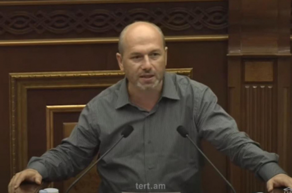 Երկրին պարտություն բերած քաղաքական ուժը չի կարող շարունակել կառավարել երկիրը, դա նոնսենս է, շուտով քաղաքական նոր հոսանք է առաջանալու, որը փոխելու է այս իրավիճակը․ Գեղամ Նազարյան (տեսանյութ)