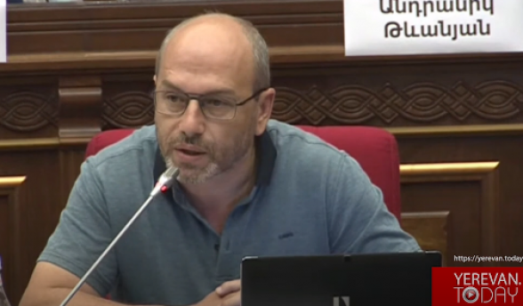 Մի ամբողջ հայրենիք հանձնվեց թշնամուն, իսկ ոմանք խոսում են դուխի և դրոշ գողանալուց. Գեղամ Նազարյան (տեսանյութ)