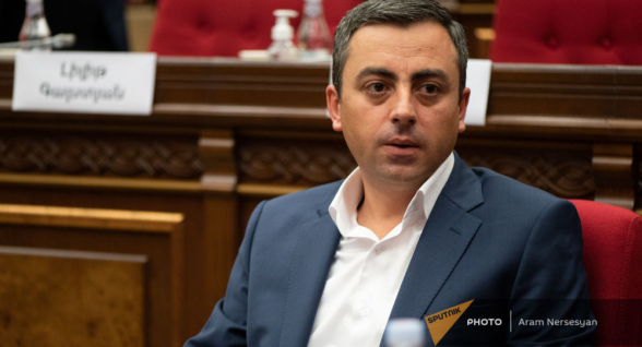 Իշխան Սաղաթելյանը խոսեց իր բիզնեսի և ծառայած չլինելու մասին