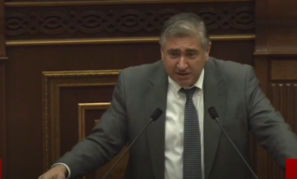 Եթե Հայաստանն ու Ադրբեջանը համաձայնվել էին, զադերժկան ինչո՞ւմն էր, սպասո՞ւմ էին, որ հեղափոխություն լինի. պատգամավոր (տեսանյութ)