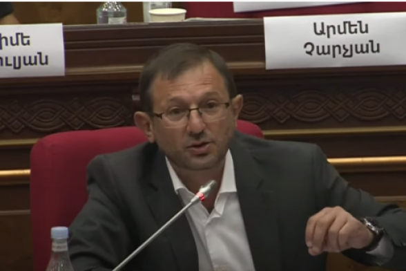 Մենք ասել ենք և հիմա էլ համոզված ենք՝ վարչապետի աթոռը զբաղեցնողը հողատու է և դավաճան. Մանուկյան (տեսանյութ)