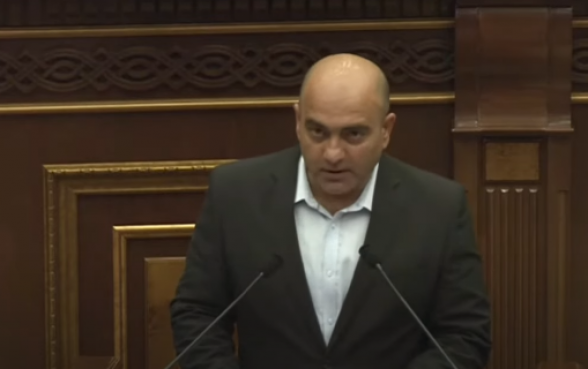 Депутат – Пашиняну: «Любая представленная вами социально-экономическая программа изначально провальная» (видео)
