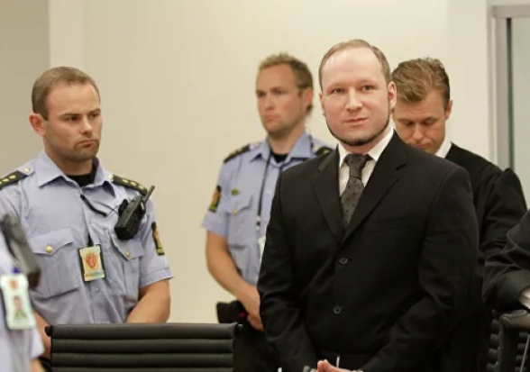 Норвежский суд рассмотрит прошение о досрочном освобождении Брейвика
