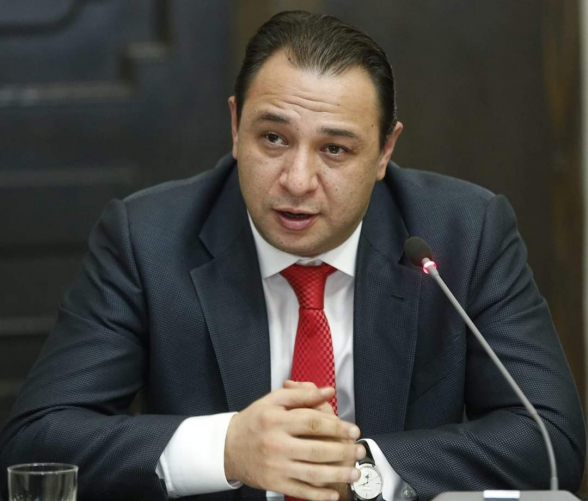 Захватывают 2 армянские дороги, ты публично признаешь, что они – азербайджанские, и дороги открываются