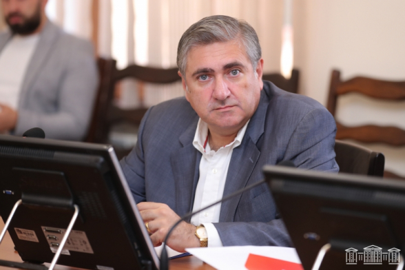 «Հայաստան» խմբակցության պատգամավորը խորհրդարանական հանձնաժողովներից մեկի ղեկավարի տեղակալ ընտրվեց