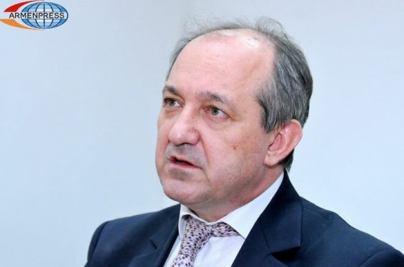 Россия не собирается выводить миротворческий контингент из Карабаха через 5 лет – Евсеев
