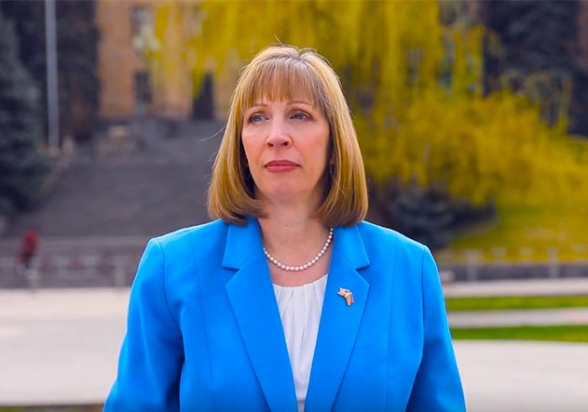 Լին Թրեյսի․