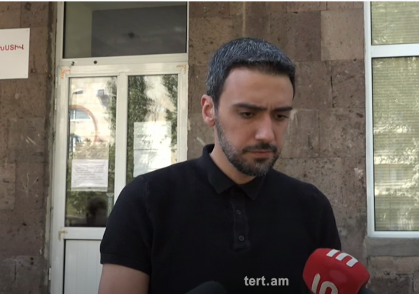 Արմեն Չարչյանի մոտ զարգացել է թոքաբորբ, ստանում է 100-ից ավելի ինսուլինի չափաբաժին․ Արամ Վարդևանյան