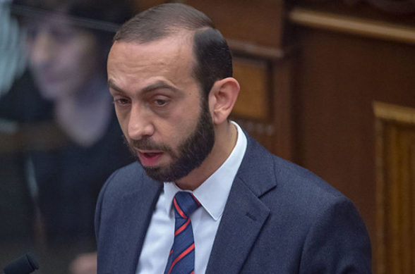 Դուշանբե չմեկնելու մասին Արարատ Միրզոյանի բացատրությունն ԱԳՆ-ում ծիծաղ է հարուցել, այն որակում են փնթի և անհիմն․ «Հրապարակ»