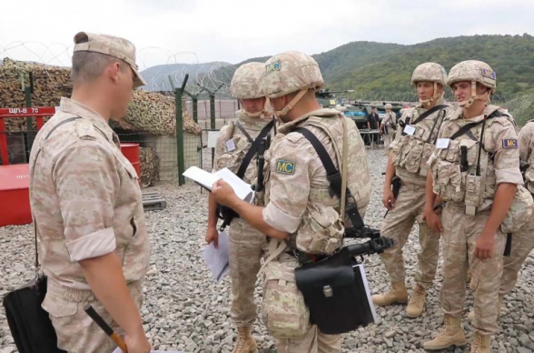 Российские миротворцы провели плановую комплексную тренировку по обороне на 27-ми наблюдательных постах в Нагорном Карабахе