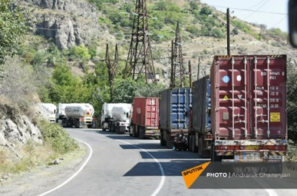 Водители иранских грузовиков угрожают перекрыть дорогу близ Воротана