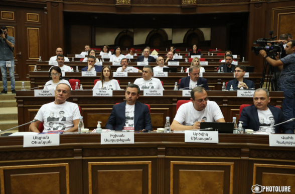 Парламентская фракция «Армения» отказывается от премий (видео)