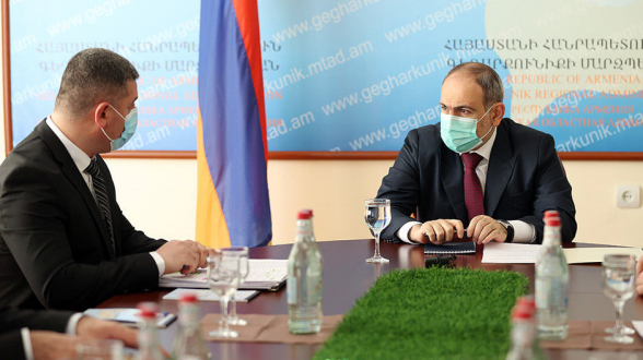 Նախարարն արհամարհում է վարչապետին