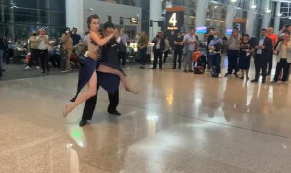«Զվարթնոց» օդանավակայանում արգենտինական տանգո են պարել