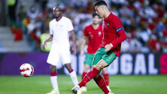 Роналду обновил 3 рекорда, Португалия разгромила Катар