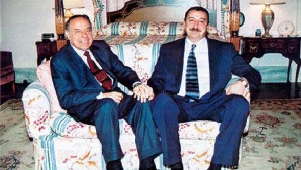 «Алиев чистил обувь в Тегеране»: в Иране «задели» Баку за общенационального лидера