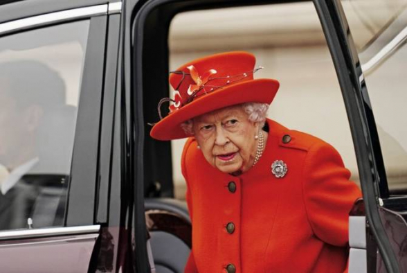 Ինչու է Եղիսաբեթ Երկրորդը գիշերն անցկացրել հիվանդանոցում. Sun