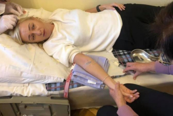 Депутату в Раде на голову упал дверной засов, ей вызвали «скорую»