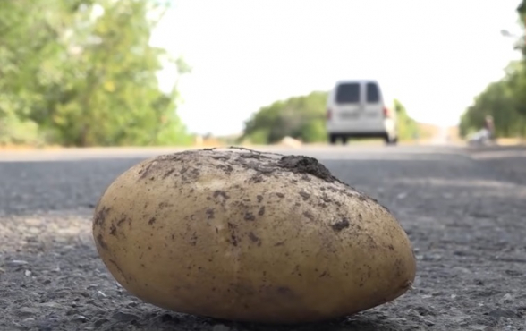 «Хлеб подорожал, вода подорожала, свет подорожал»: обычные армянские скандалы (видео)