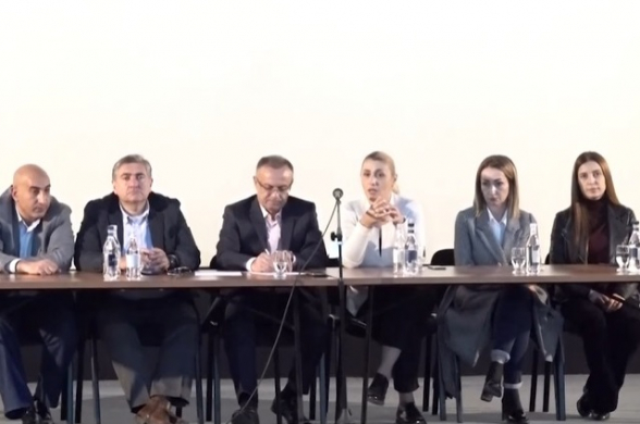 Члены блока «Армения» посетили Гюмри (видео)