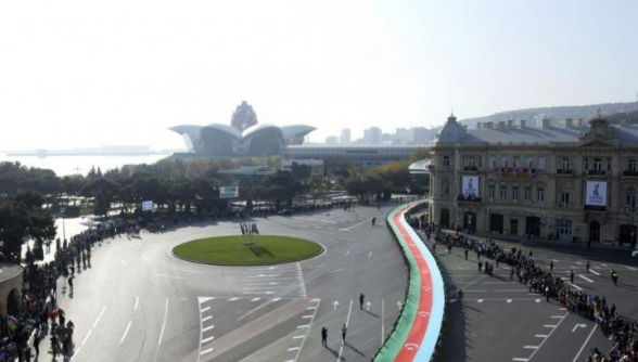 В Баку прошло шествие, посвященное 8 ноября (фото)