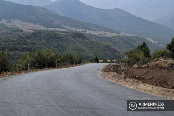 Армения и Азербайджан разместят пункты таможенного контроля на дороге Горис-Капан – секретарь Совбеза