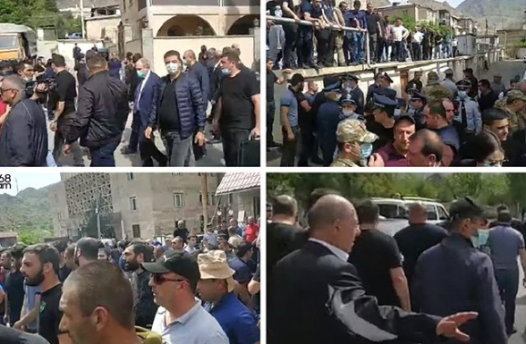 Никол сдает, чтобы спастись