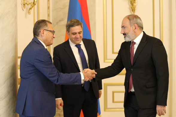 Никол открыл «Эпоху мира» также в футболе