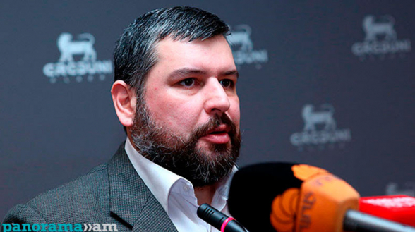 Николу Пашиняну вновь удались отвлечь ваше внимание от серьезных проблем