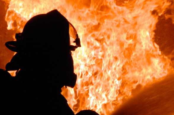 Վանաձորում շինությունը վերածվել է մոխրակույտի. 3 հոգի տեղափոխվել է «Վանաձոր» ԲԿ