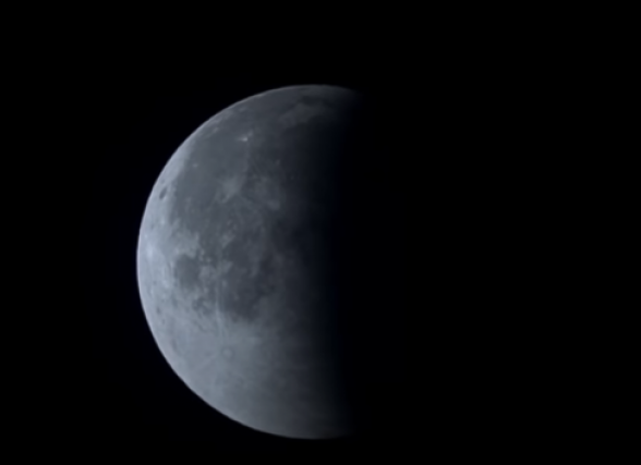 Самое продолжительное лунное затмение в 1-минутном таймлапсе